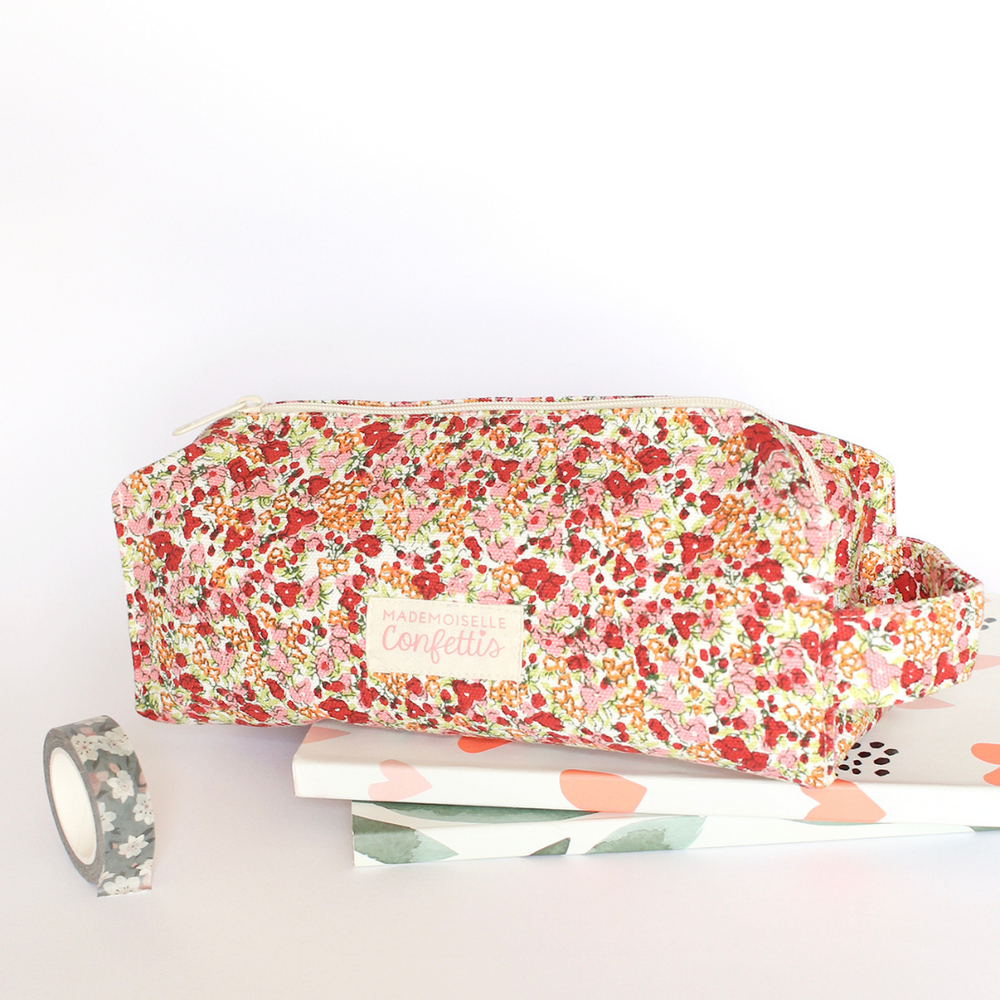 Trousse liberty & règle en bois offerte